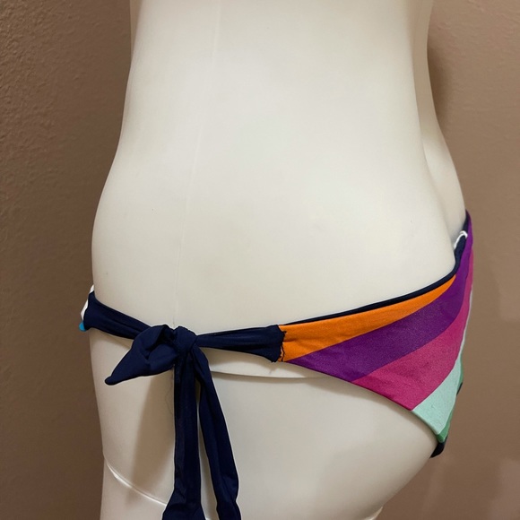 🆕 Beach Joy Reversible bikini 2pc set sizes S~L - Picture 6 of 7